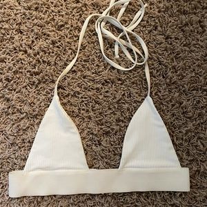 Frankie’s Bikinis Top